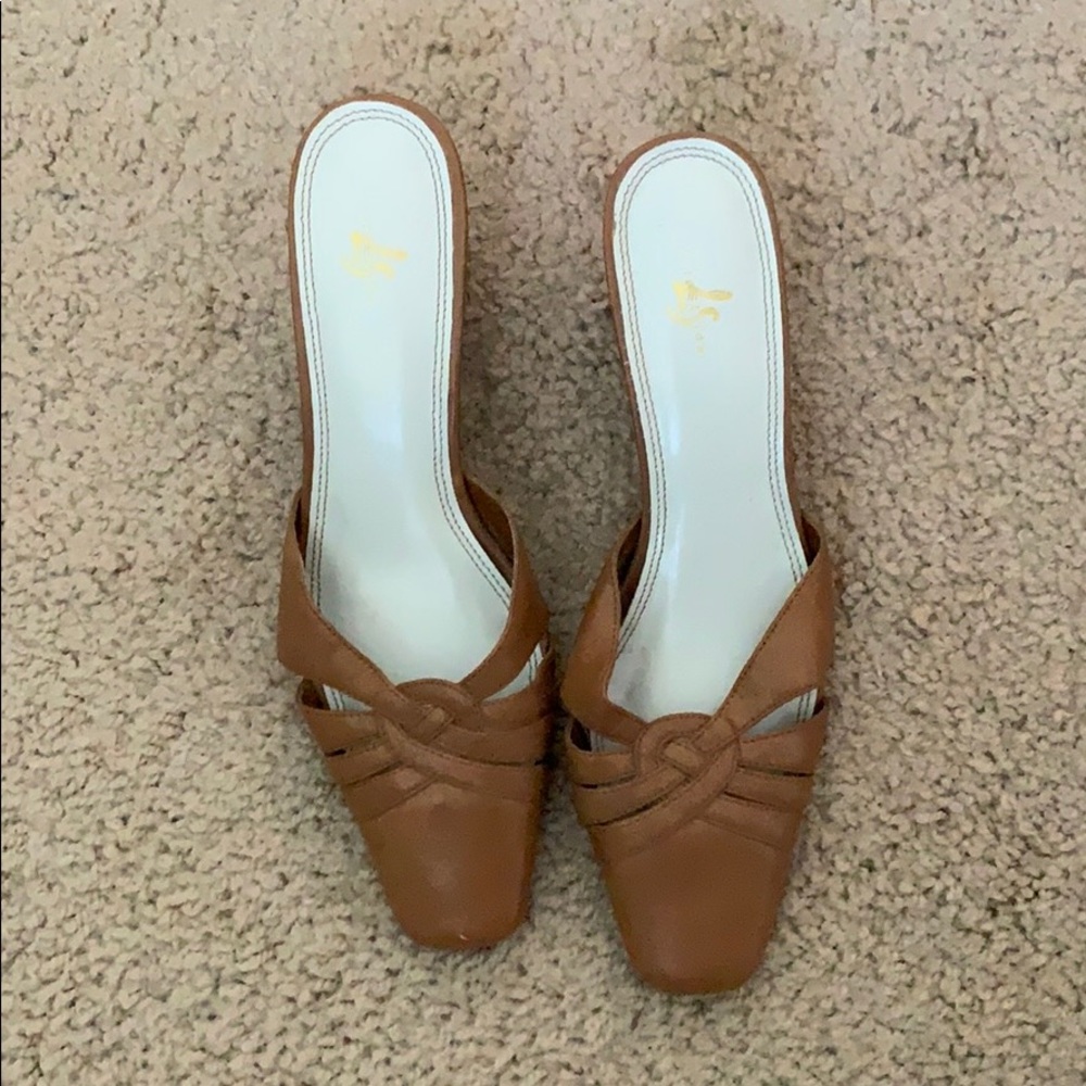 Low/med heel slides
